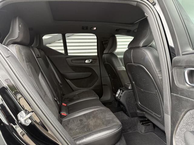 Volvo XC40 2.0 T5 AWD R-Design Intro Edition 1e Eigenaar|Pano|H&K|Camera|Trekhaak|Adap Cruise|Stuur+Stoel verw V+A|Carplay|Elek Achterklep|PDC V+A|N.A.P|APK tot 04-2027