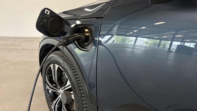 Volvo XC40 T4 PHEV Inscription Aut. | Trekhaak | Harman/Kardon | 1e eigenaar
