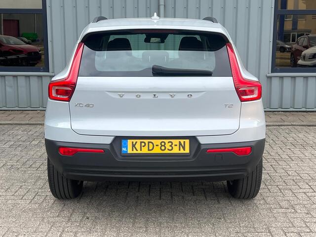 Volvo XC40 1.5 T2 Momentum - Camera achter - Stoelverwarming - Stuurverwarming - Cruisecontrol - Reservewiel