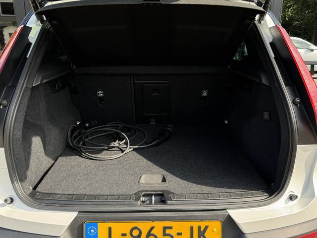 Volvo XC40 1.5 T5 Recharge R-Design Wegdr. Trekhaak | Camera | NL-Auto