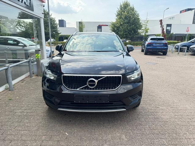 Volvo XC40 1.5 T5 Twin Engine Momentum Pro