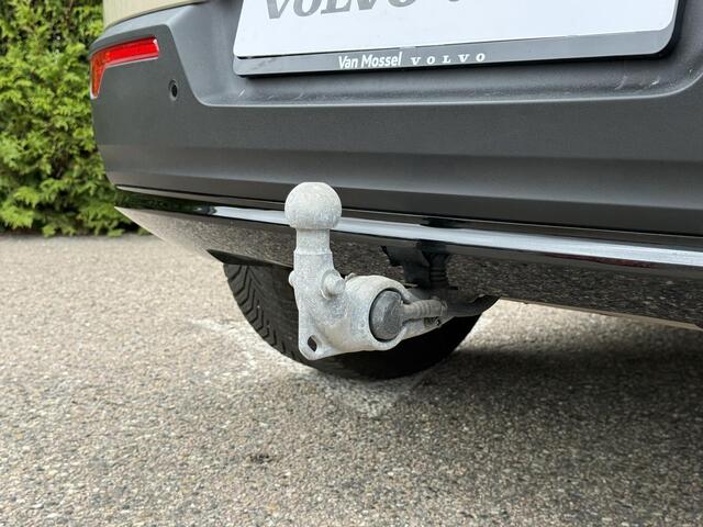 Volvo XC40 B4 Plus Dark Trekhaak Aut.