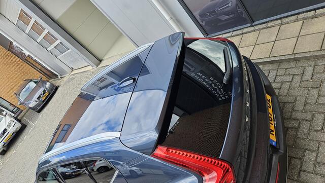 Volvo XC40 1.5 T5 Recharge Business Pro