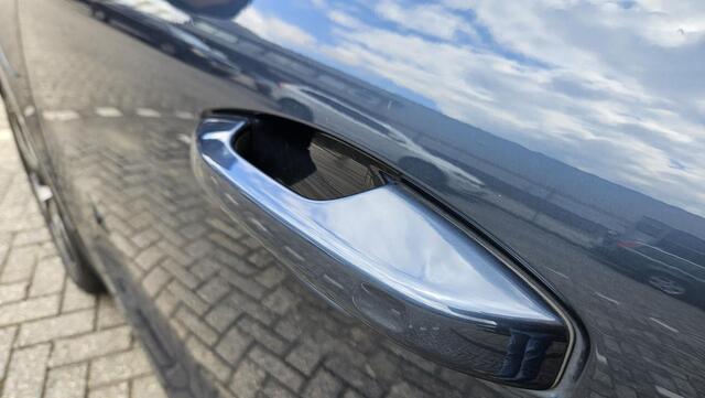 Volvo XC40 1.5 T5 Recharge Business Pro