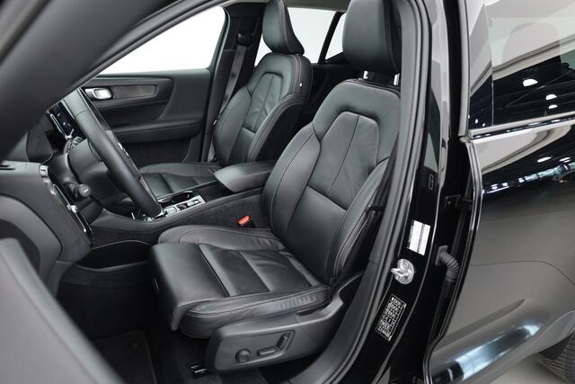 Volvo XC40 1.5 T4 Plug-in hybrid Plus Dark | Pano | Leder | Camera | Stoel- Stuurverw. | Cruise Ctrl. | Apple CarPlay | Navi