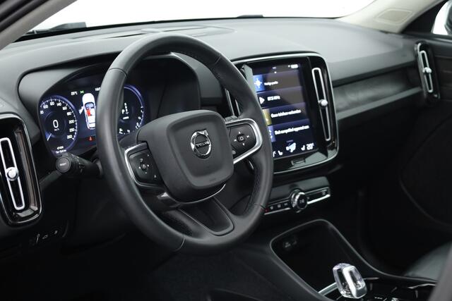 Volvo XC40 1.5 T4 Plug-in hybrid Plus Dark | Pano | Leder | Camera | Stoel- Stuurverw. | Cruise Ctrl. | Apple CarPlay | Navi