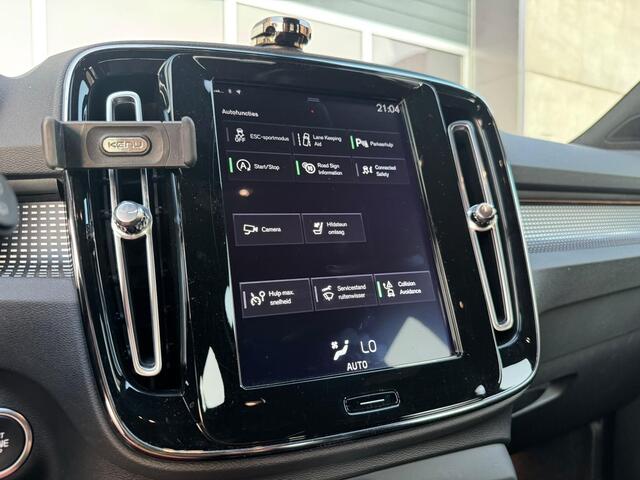 Volvo XC40 2.0 T4 R-Design / Navigatie / Airco Automatisch / Sensoren Voor&Achter / Achterklep Automatisch / Start&Stop /