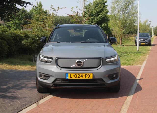 Volvo XC40 Recharge P8 AWD R-Design | Trekhaak | Warmtepomp | Parkeersensoren | Apple Carplay | ACC | NL-Auto |
