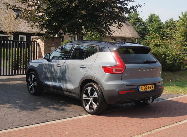 Volvo XC40 Recharge P8 AWD R-Design | Trekhaak | Warmtepomp | Parkeersensoren | Apple Carplay | ACC | NL-Auto |