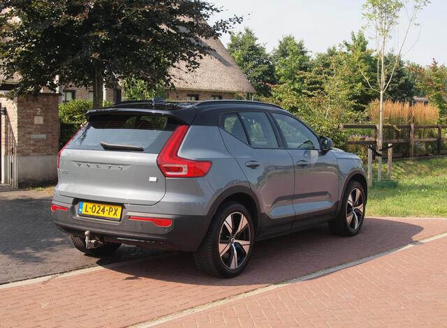 Volvo XC40 Recharge P8 AWD R-Design | Trekhaak | Warmtepomp | Parkeersensoren | Apple Carplay | ACC | NL-Auto |