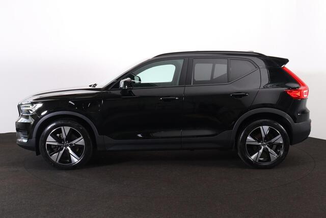 Volvo XC40 T5 Recharge R-Design - Panorama/schuifdak - IntelliSafe Assist - 360º Camera - Harman/Kardon audio - Verwarmde voorstoelen & stuur - Parkeersensoren voor & achter - Elektr. bedienb. voorstoelen met geheugen links - Standkachel - Extra getint glas - Inklap