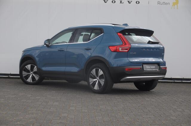 Volvo XC40 B3 177PK Automaat Ultimate Bright Panoramadak / cruise control / Camera / Elektrisch bedienbare stoelen met geheugen / Apple Carplay / Android auto /