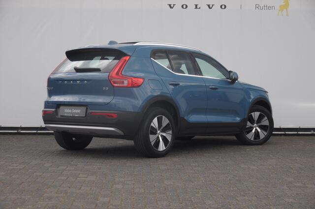 Volvo XC40 B3 177PK Automaat Ultimate Bright Panoramadak / cruise control / Camera / Elektrisch bedienbare stoelen met geheugen / Apple Carplay / Android auto /