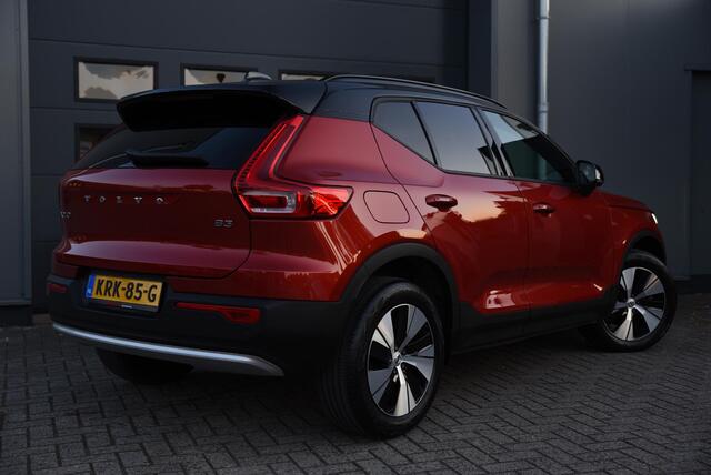 Volvo XC40 2.0 B3 Core 2 TONE / Camera / Google