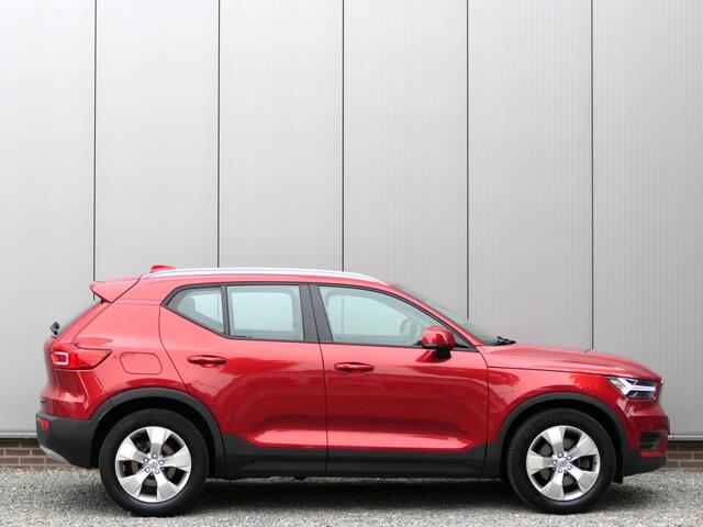 Volvo XC40 T4 Momentum Pro 12 MND garantie / Pilot assist / Trekhaak / BLIS
