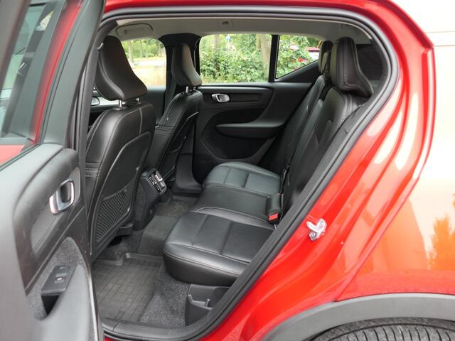 Volvo XC40 T4 Momentum Pro 12 MND garantie / Pilot assist / Trekhaak / BLIS