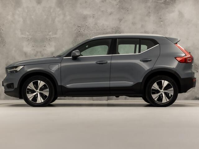 Volvo XC40 1.5 T4 Recharge Inscription 211Pk Automaat (APPLE CARPLAY, STUUR/STOELVERWARMING, MEMORY SEATS, CAMERA, STOELVERWARMING ACHTER, KEYLESS, ELEK ACHTERKLEP, ZWART HEMEL, NIEUWSTAAT)