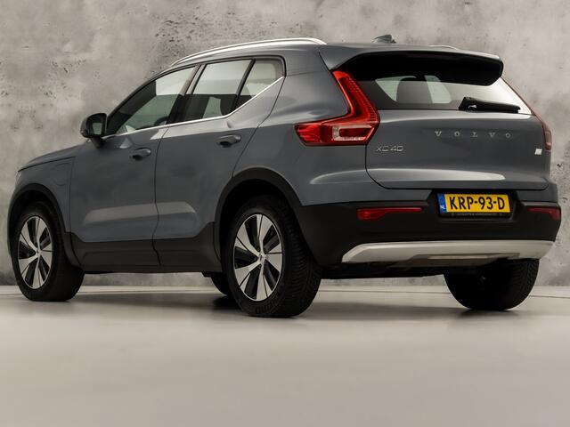 Volvo XC40 1.5 T4 Recharge Inscription 211Pk Automaat (APPLE CARPLAY, STUUR/STOELVERWARMING, MEMORY SEATS, CAMERA, STOELVERWARMING ACHTER, KEYLESS, ELEK ACHTERKLEP, ZWART HEMEL, NIEUWSTAAT)