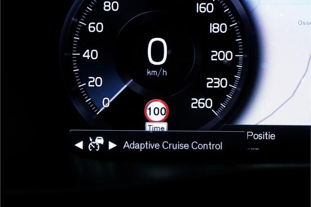 Volvo XC40 1.5 T5 193kW/262pk DCT7 Recharge Business Pro ADAPT.CRUISE + PILOT ASSIST + STOELVERWARMING + CAMERA + STUURVERWARMING + KEYLESS ENTRY&GO + CLIMA + BLIS + LANE ASSIST + VOORRUITVERWARMING + PARKSENSOREN V&A + 18" LM-VELGEN!!