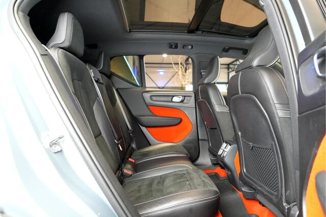 Volvo XC40 2.0 T4 140kW/190pk Aut8 R-Design PANORAMADAK + EL.TREKHAAK + BI-TONE + CRUISE CONTROL + EL.SPORTSTOELEN + LEER/ALCANTARA + STOELVERWARMING + FULL LED + KEYELSS ENTRY&GO + CAMERA + BLIS + LANE ASSIST + PARKSENSOREN + 19" LM-VELGEN + NIEUWE BANDEN!!