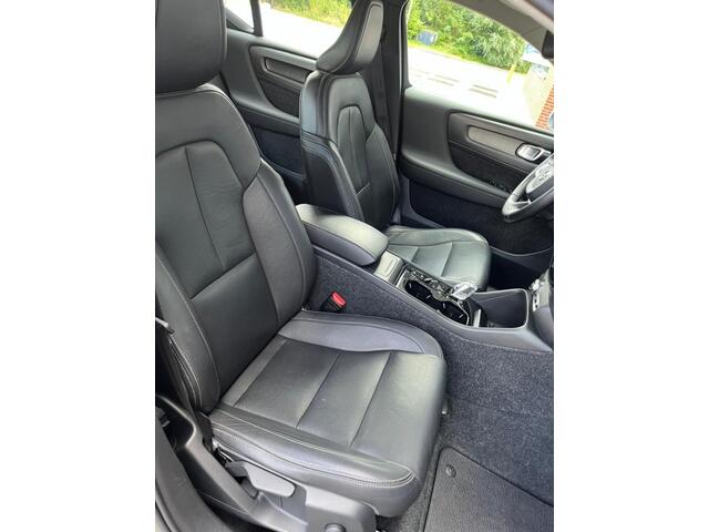 Volvo XC40 2.0 T4 Inscription Aut. 190 PK Leder Harman Kardon Trekhaak Elektrische Achterklep