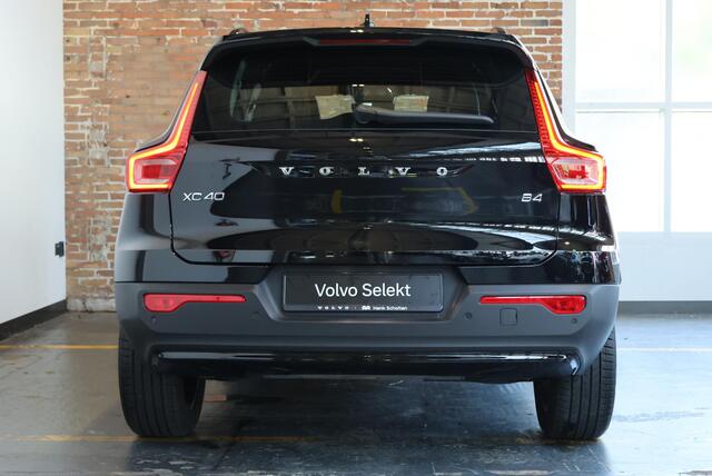 Volvo XC40 B4 Plus Dark | Elektrisch Verstelbare Voorstoelen | Stoel & Stuurverwarming | Adaptieve Cruise Control met Pilot Assist | Dodehoekwaarschuwing | Trekhaak |