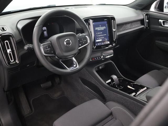 Volvo XC40 Single Motor Core 69 kWh | SOH 96% | Trekhaak | Apple CarPlay/Android Auto | Comfortstoelen | DAB | LED | Sportstuur | Volledig Digitaal Instrumentenpaneel | Navigatie |