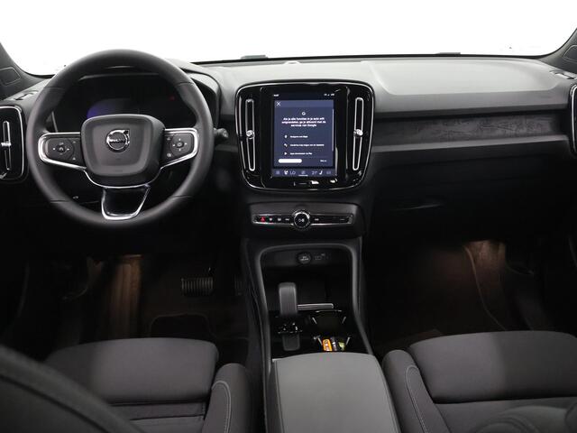 Volvo XC40 Single Motor Core 69 kWh | SOH 96% | Trekhaak | Apple CarPlay/Android Auto | Comfortstoelen | DAB | LED | Sportstuur | Volledig Digitaal Instrumentenpaneel | Navigatie |