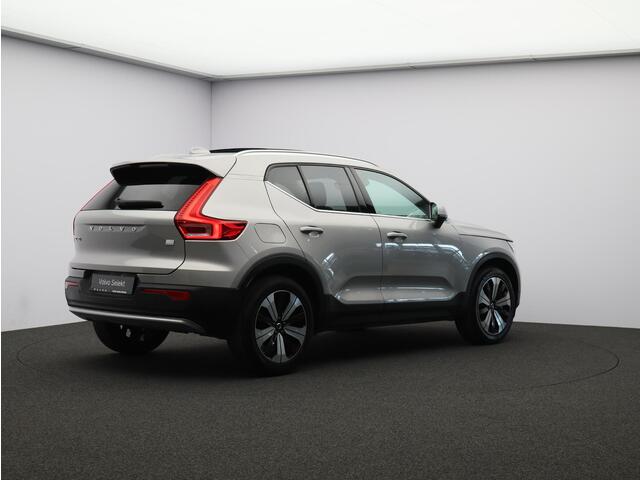 Volvo XC40 T5 Recharge Ultimate / Leder / Pan. dak / Elektr/ bed. stoelen / Stoel+stuurwielverwarming / BLIS / Adaptive cruise