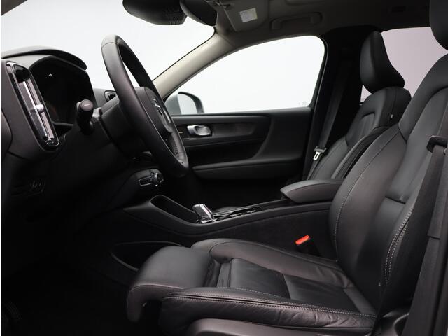 Volvo XC40 T5 Recharge Ultimate / Leder / Pan. dak / Elektr/ bed. stoelen / Stoel+stuurwielverwarming / BLIS / Adaptive cruise