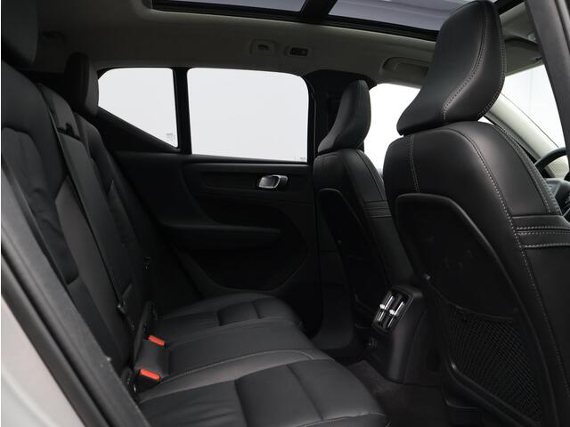 Volvo XC40 T5 Recharge Ultimate / Leder / Pan. dak / Elektr/ bed. stoelen / Stoel+stuurwielverwarming / BLIS / Adaptive cruise