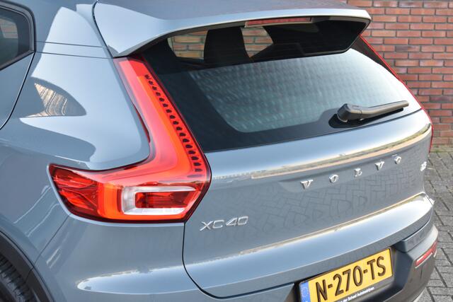 Volvo XC40 T2 129PK Automaat Momentum Business | Trekhaak | All-Season |