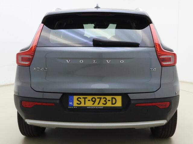 Volvo XC40 T4 Momentum | Trekhaak | Achteruitrij Camera | Stoelverwarming | Climate control | Parkeersensoren voor |
