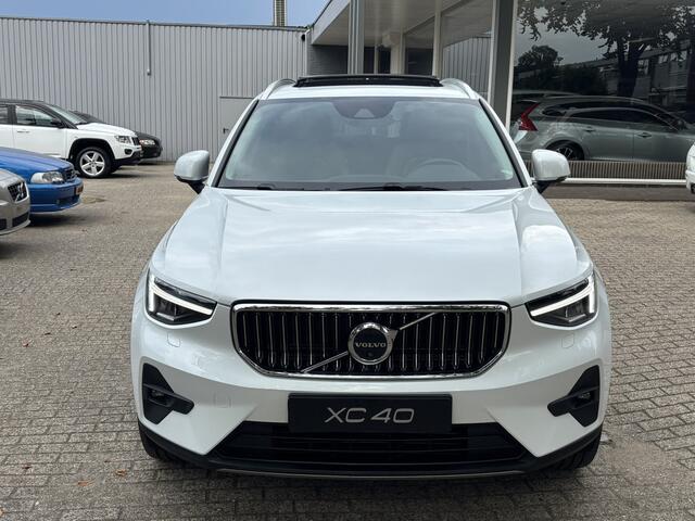 Volvo XC40 T4 Recharge Ultimate Bright Pano Pilot assist 360 Keyless leder
