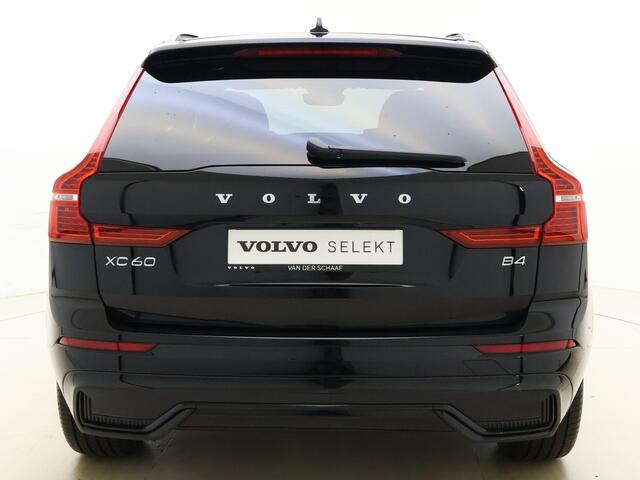 Volvo XC60 B4 Plus Dark / Panoramadak / Harman&Kardon / Elektr. Sportleder / PDC + Camera / 20'' / Adapt. Cruise / BLIS / Stoel + Stuurw. Verwarming /