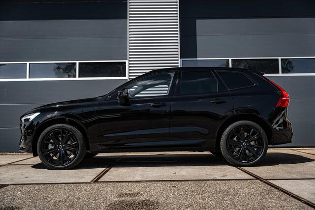 Volvo XC60 2.0 T6 Plug-in hybrid AWD Ultra Black Edition |Panorama dak |360 Camera |Harman Kardon |