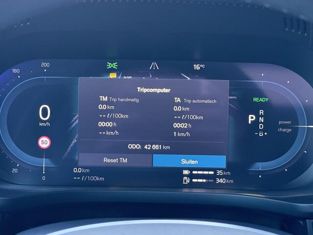 Volvo XC60 2.0 T6 Plug-in hybrid AWD R-Design 349 PK | Crystal White | Trekhaak | Harman Kardon