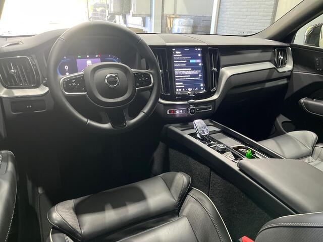Volvo XC60 B5 AWD Plus Black Edition | ACC | 360° Camera | Panoramadak | BLIS | Stoel+Stuurverwarming | Keyless
