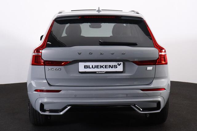 Volvo XC60 T6 Recharge AWD Plus Dark - LONG RANGE - Panorama/schuifdak - IntelliSafe Assist & Surround - Adaptieve LED koplampen - Parkeercamera achter - Verwarmde voorstoelen, stuur & achterbank - Parkeersensoren voor & achter - Elektr. bedienb. voorstoelen met geh