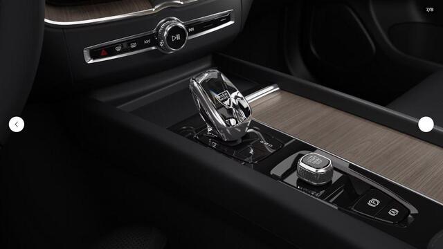 Volvo XC60 T8 Plug-in hybrid Ultra Dark | FACELIFT | Luchtvering | Bowers & Wilkins | Massagefunctie | Gelamineerde Zijruiten | 22 Inch