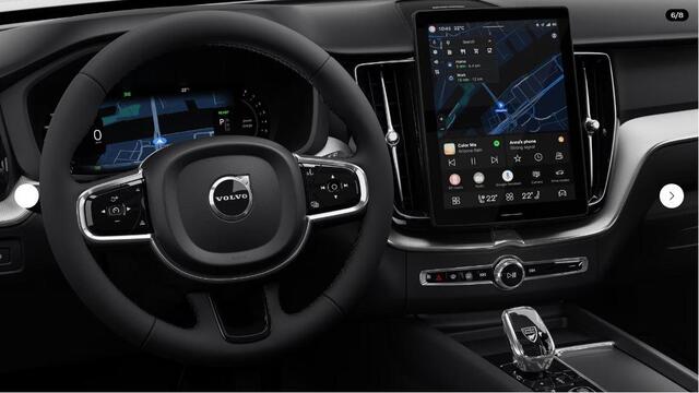 Volvo XC60 T6 Plug-in hybrid Plus Black Edition | FACELIFT | Panoramadak | 360 Camera | Getint Glas | Voorruitverwarming | 21 Inch