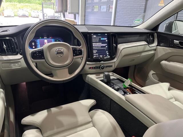 Volvo XC60 T6 Plug-in hybrid Plus Dark | Long Range | ACC | 360° Camera | Trekhaak | BLIS | Stoel+Stuurverwarming