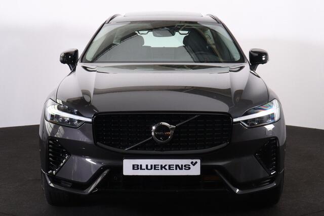 Volvo XC60 T6 Recharge AWD Plus Dark - LONG RANGE - Panorama/schuifdak - IntelliSafe Assist & Surround - 360º Camera - Adaptieve LED koplampen - Verwarmde voorstoelen, stuur & achterbank - Parkeersensoren voor & achter - Elektr. bedienb. voorstoelen met geheugen - D