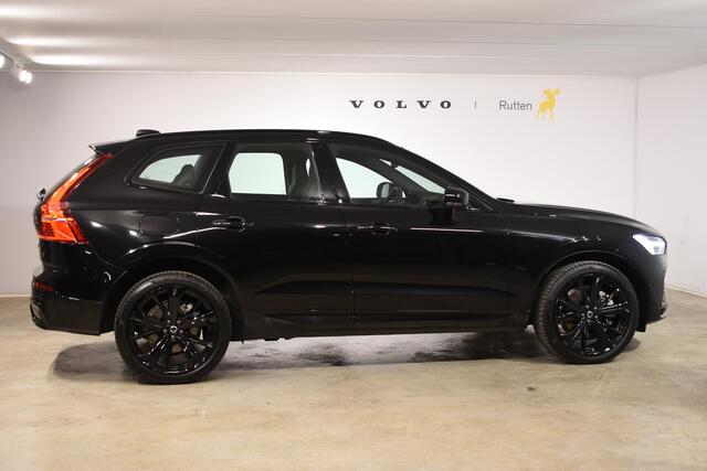 Volvo XC60 T6 350PK Automaat AWD Plus Black Edition / Navigatie / 360 Camera / Head-up Display / Panoramadak / Bowers & Wilkins / 21'' Velgen /