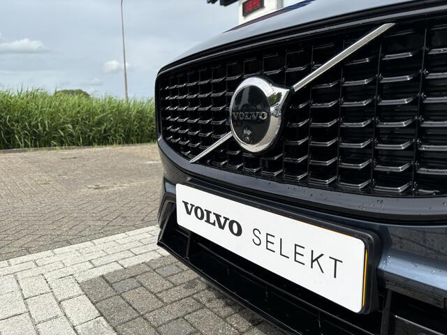 Volvo XC60 T8 Plug-in hybrid AWD Ultra Dark | Luchtvering | 360 Camera | Trekhaak | Harman/Kardon |