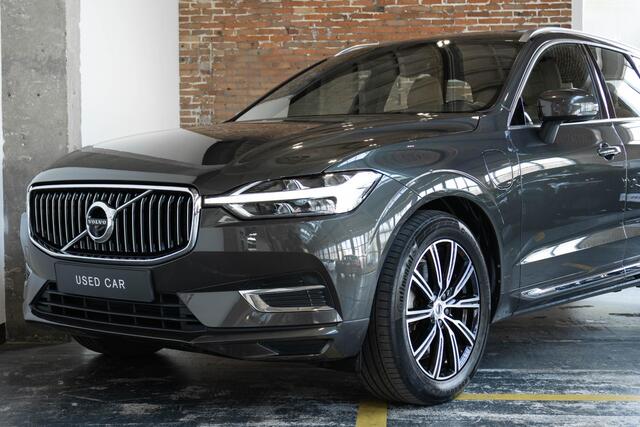Volvo XC60 T8 Twin Engine AWD Inscription | Luchtvering | Head-Up Display | 360 Graden Camera | Navigatiesysteem | Elektrisch Bedienbare Achterklep | Verwarmbare Voorstoelen | Adaptieve Cruise Control | Dodehoekdetectie Met Correctie