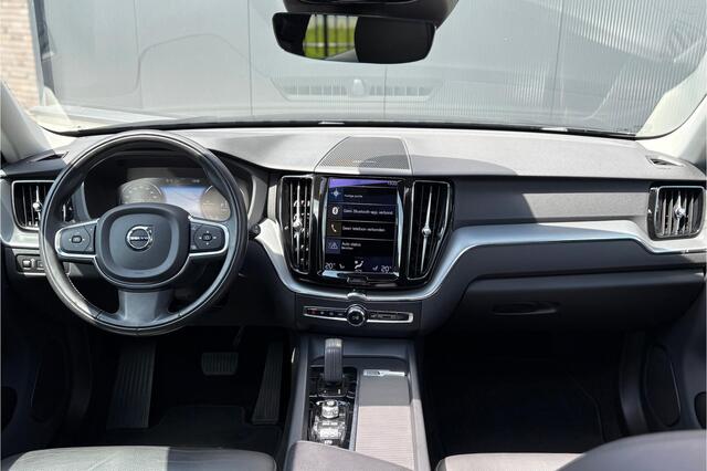 Volvo XC60 2.0 T8 Plug-in hybrid AWD R-Design 392pk - 360 - ACC - BLIS - 22 Inch - Pano - LED - H&K - Stoel/Stuur verwarmd - Rijklaar