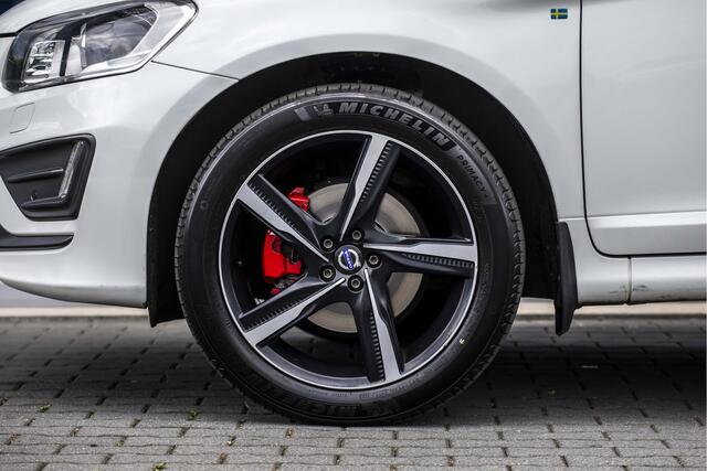 Volvo XC60 2.0 T5 FWD R Design | Pano | Trekhaak | Adaptive Cruise |