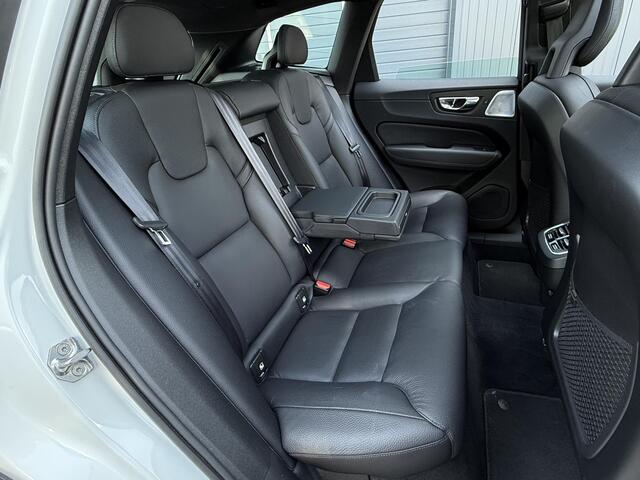 Volvo XC60 2.0 T5 Momentum / NL-auto / 44dkm / Vol