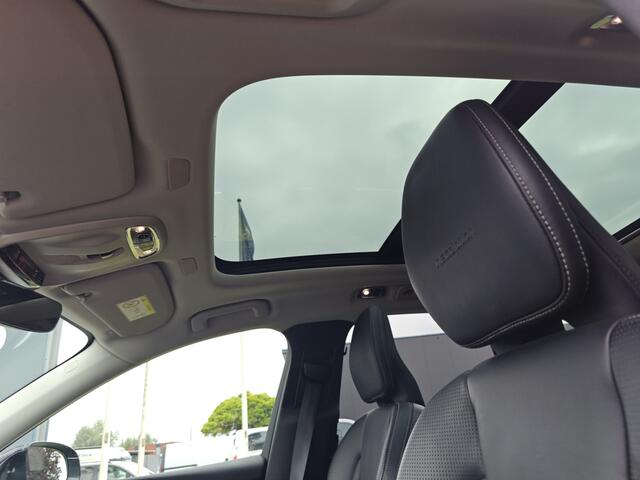 Volvo XC60 T8 Twin Engine AWD Inscription | Rijklaarprijs | Massage stoelen |